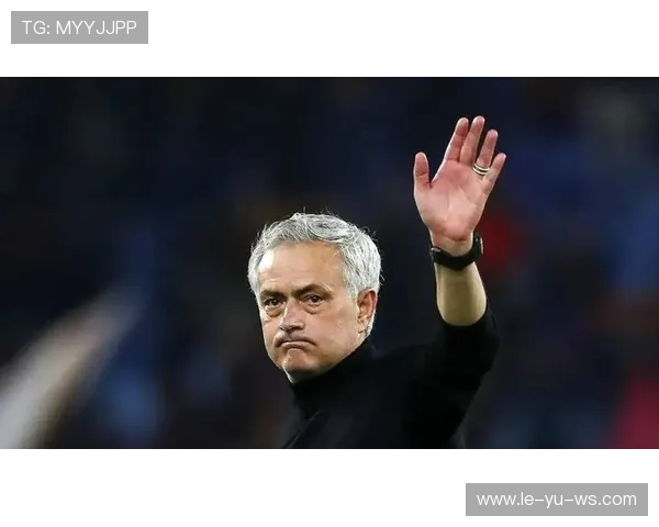 穆里尼奥战术体系深度解析：精妙布局与防守反击的完美结合