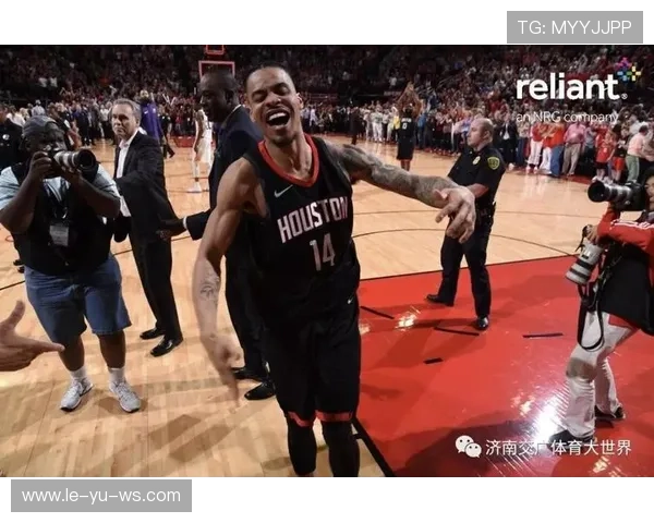 约翰逊强力防守助球队锁定胜局